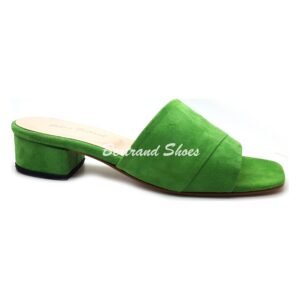 Sandales talon carré en daim vert - Zara2