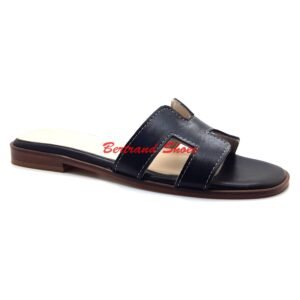 Sandales en cuir noir lisse - 016